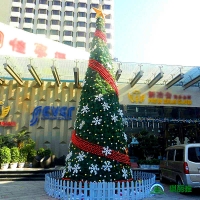 会所大型圣诞树