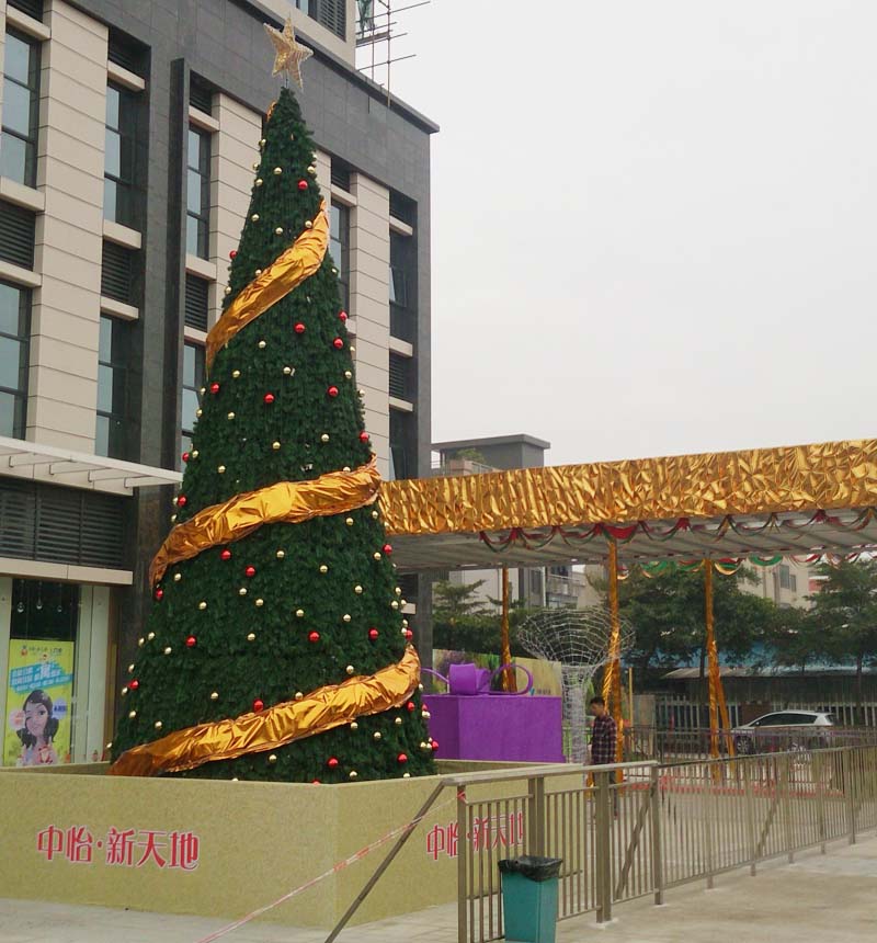 佛山户外广场圣诞树